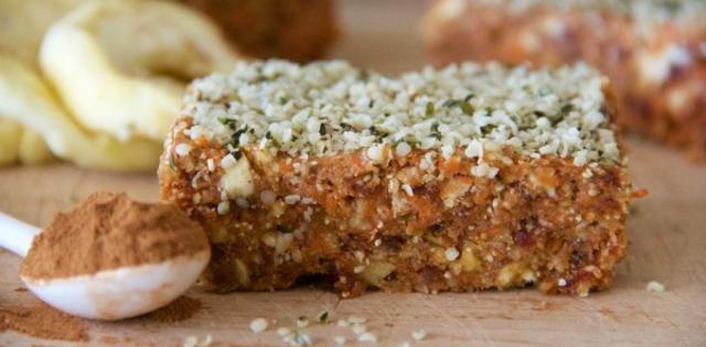 Spiced Carrot and Apple Breakfast Bars
