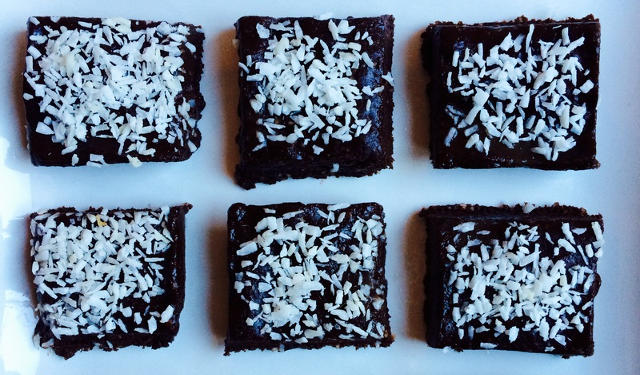 Quick & Simple Raw Brownies