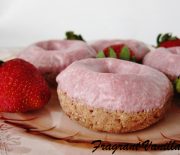 Strawberry Vegan Donuts