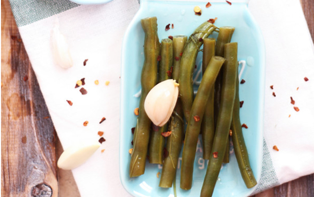 Spicy Dill Pickled Green Beans
