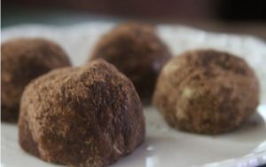 honey-chocolate-truffles-ftr