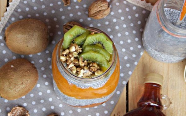 spiced-persimmon-chia-pudding