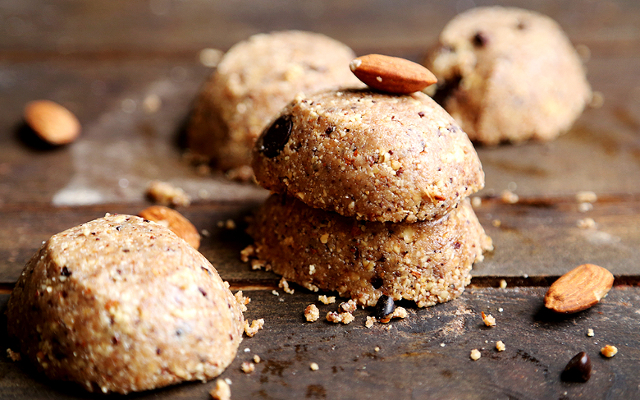 chocolate almond cookies recipe ftr